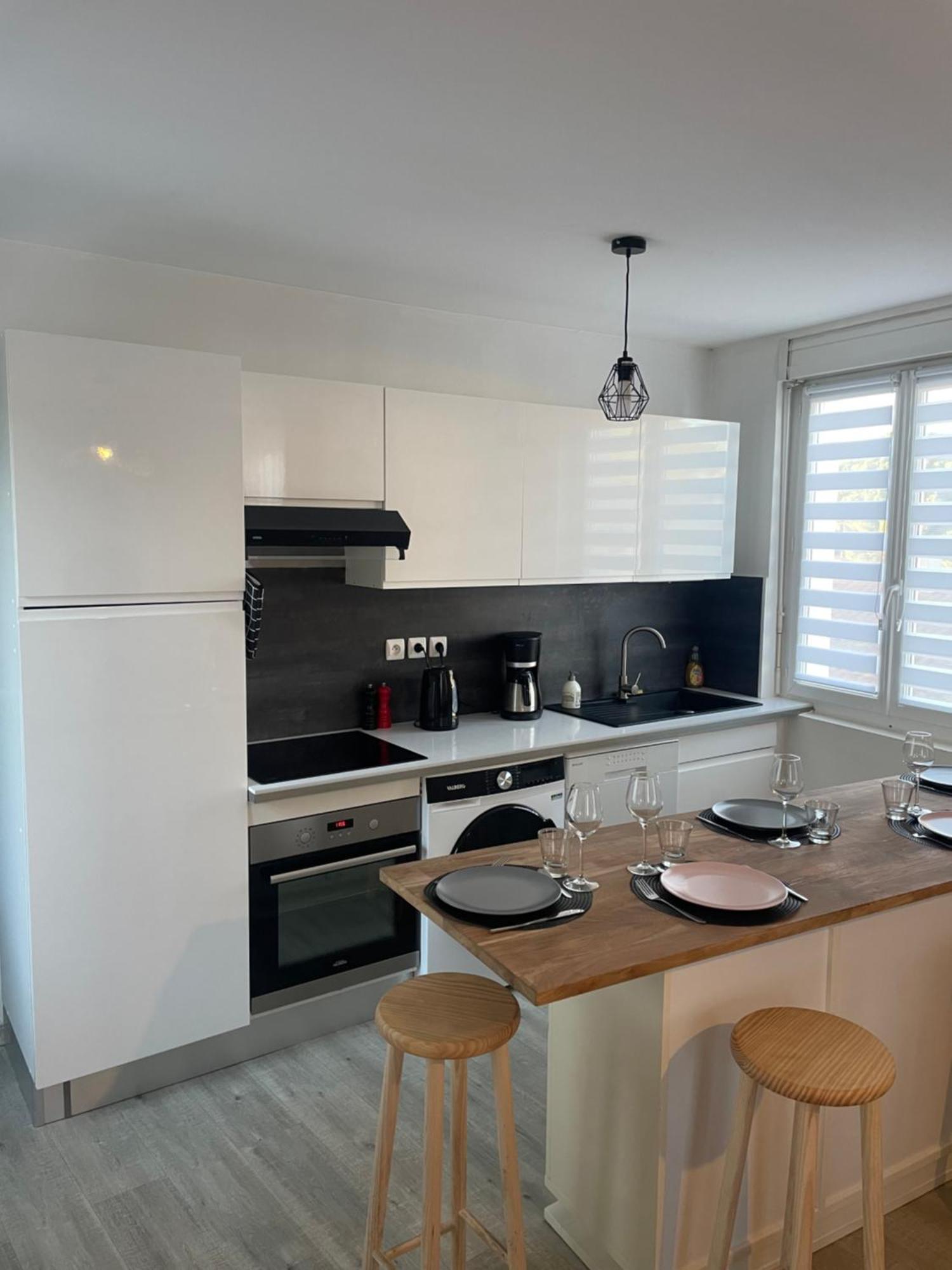 T4 Lumineux Proche Centre Ville Narbonne & Des Grands Buffets Bagian luar foto